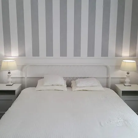 1st Class Apartment